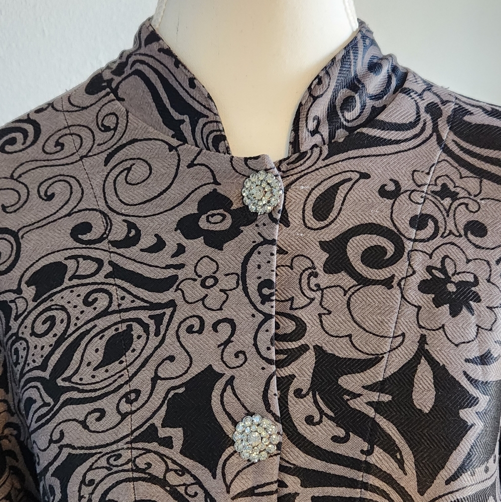 Lightweight Jacket - Picture 3 of 14